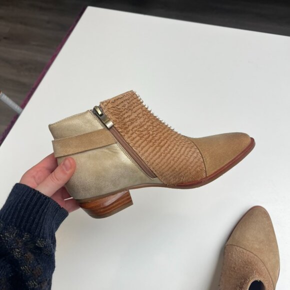 NWOT Antelope Suede Leather Ankle Odessa Booties - Picture 2 of 4